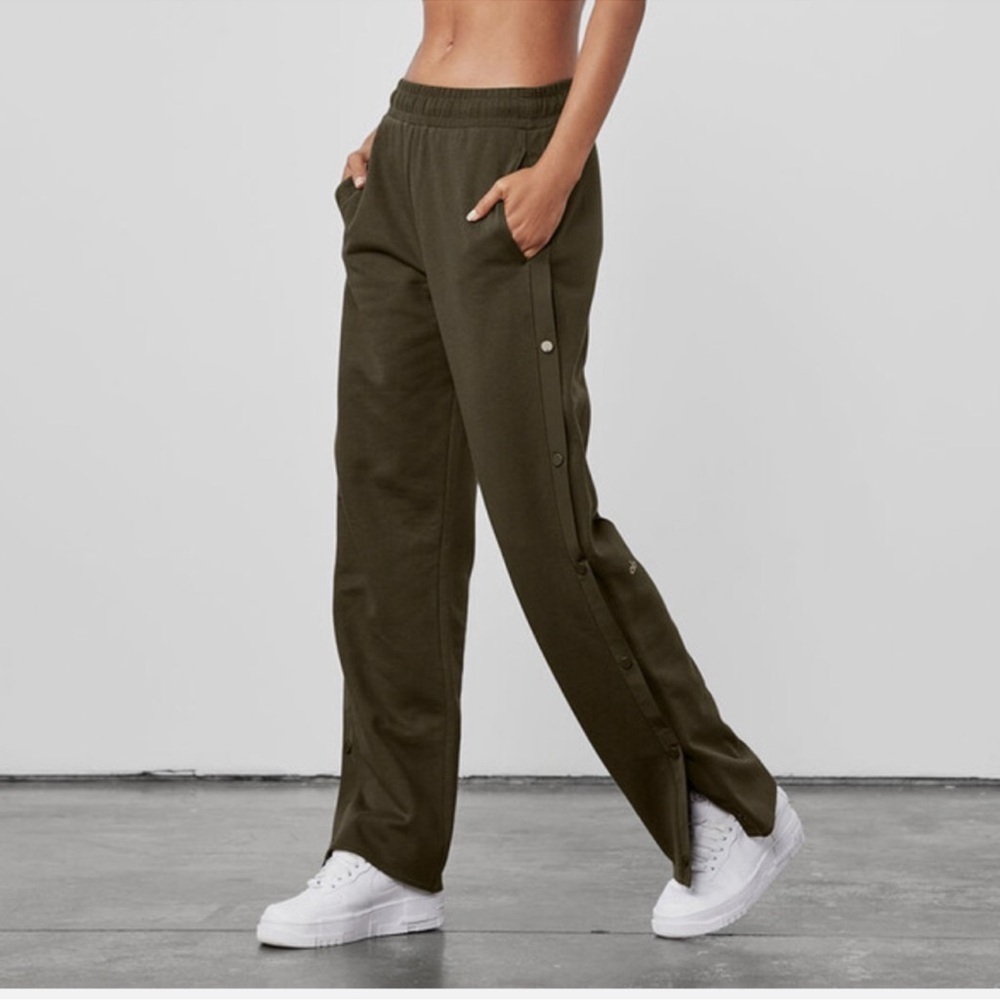 ALO Yoga Courtside Tearaway Snap Pants Wide Leg Track Pants Dark Olive Green